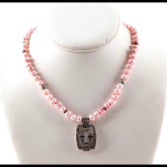 Authentic Pearl Necklace - Picture 1 of 5